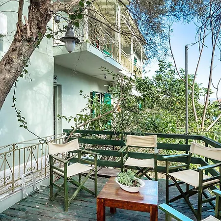 Old Boat Double 9 アパート